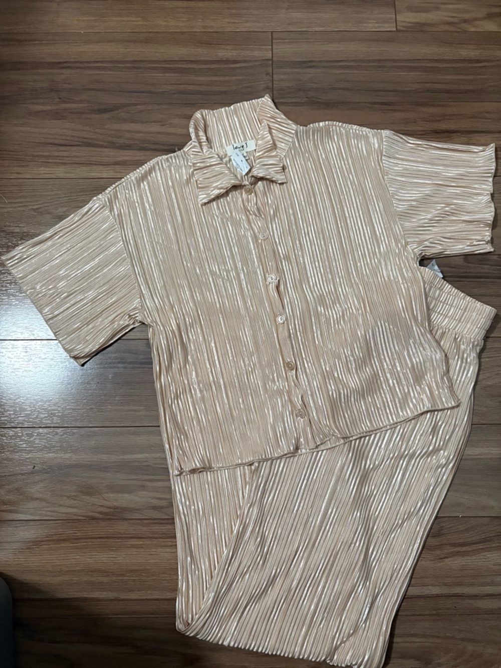 love J Pleated Two-Piece Pantsuit in Champagne